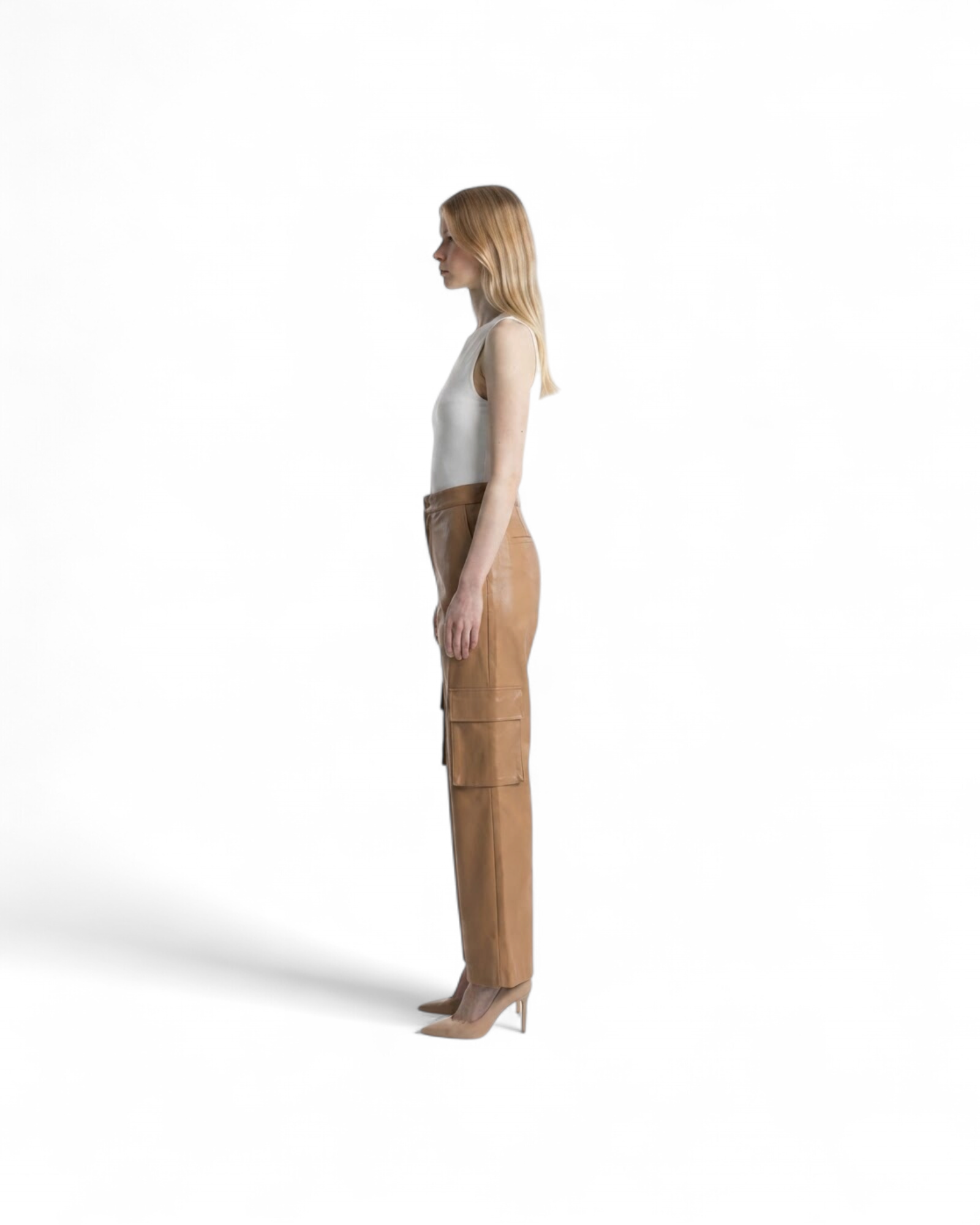ALICE+OLIVIA LEATHER PANTS MODEL