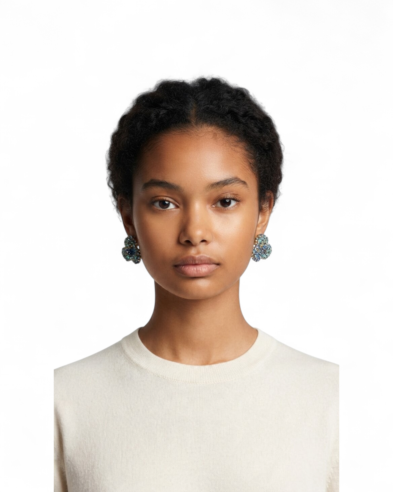 SILVIA EARRINGS MODEL