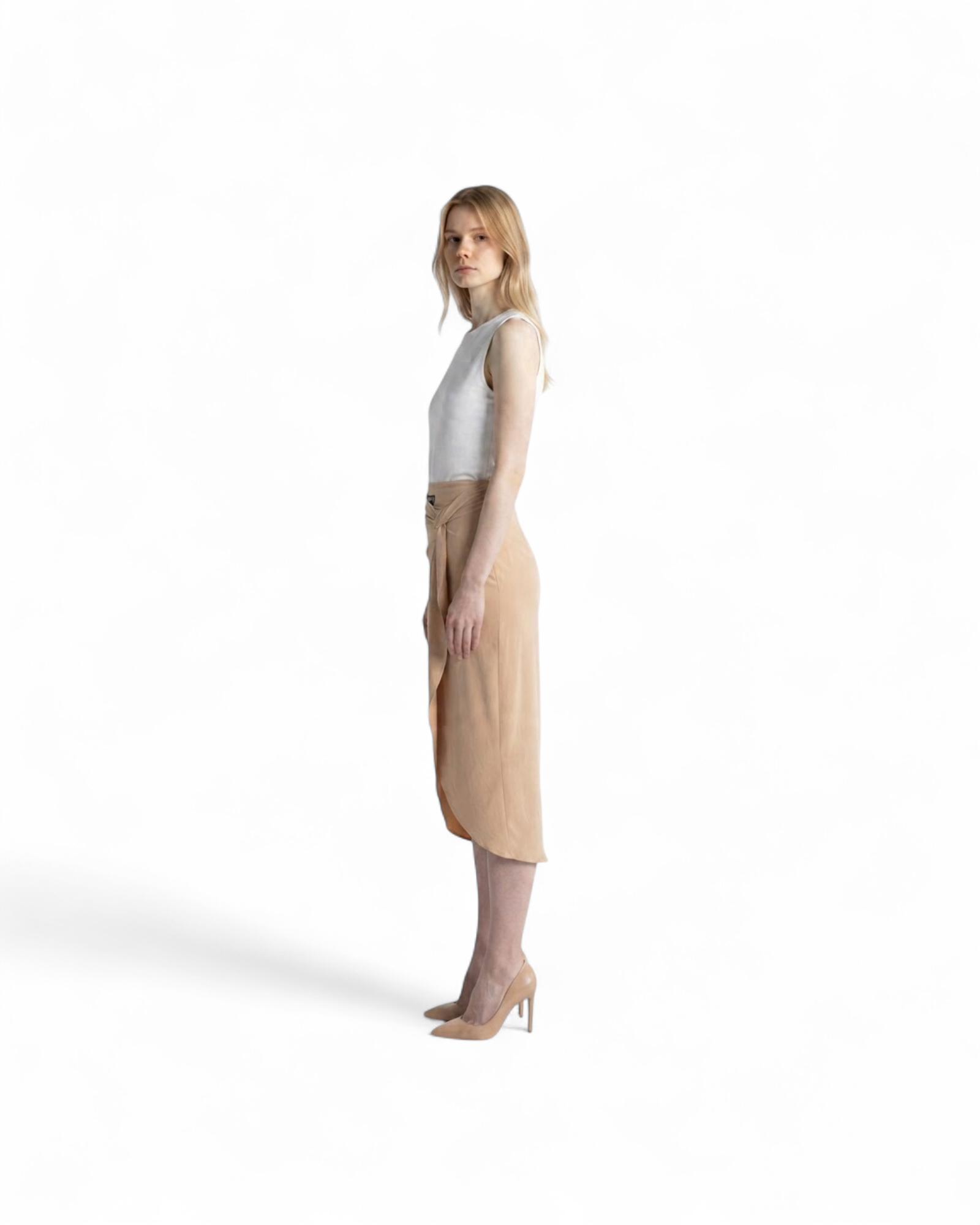 MISS BIKINI LONGUETTE SKIRT WITH KNOT MODEL