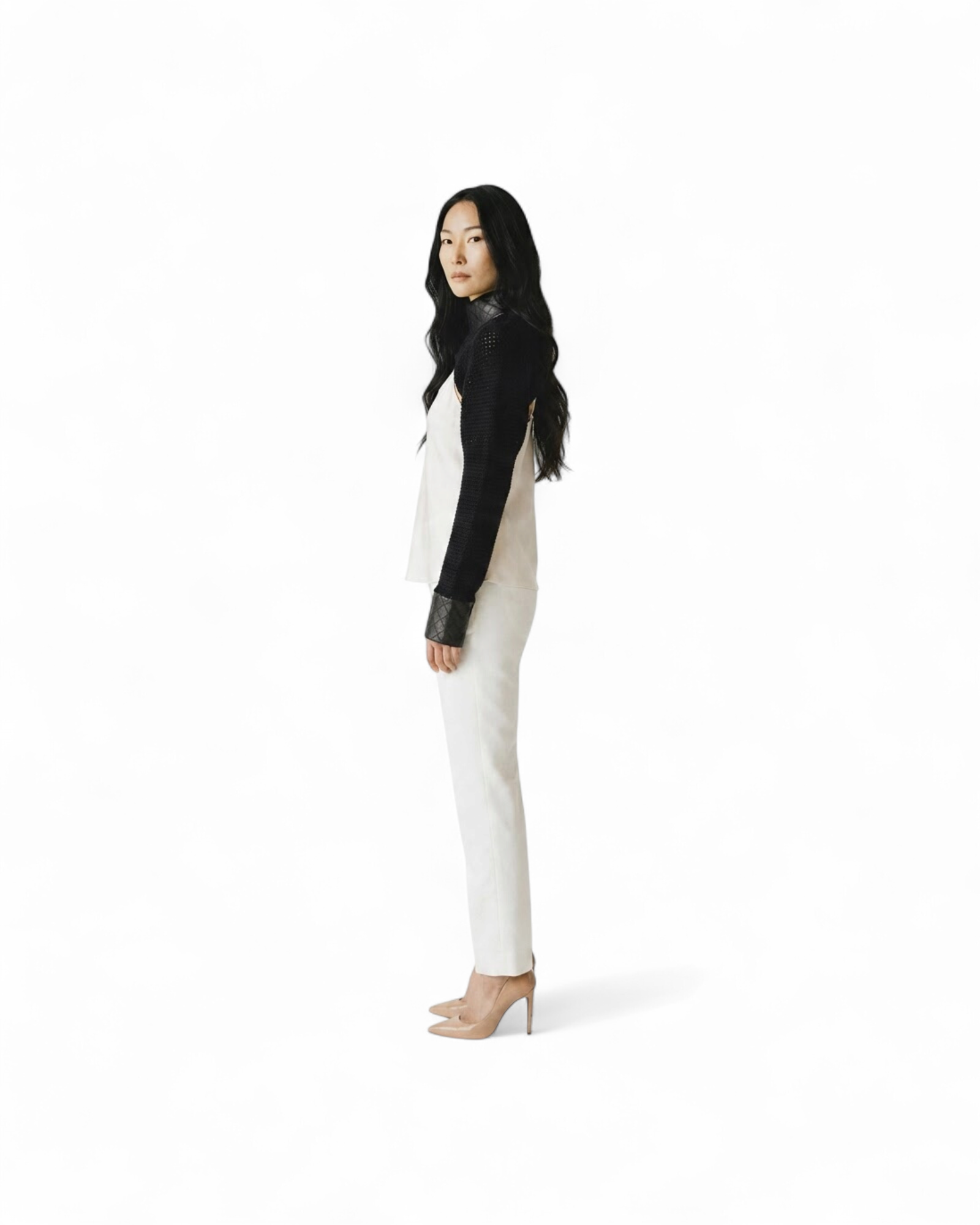 LEAFFY SLEEVE CROP TOP MODEL